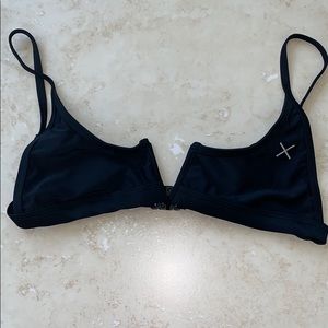 NEVER WORN BOUTINE LA BLACK BIKINI TOP